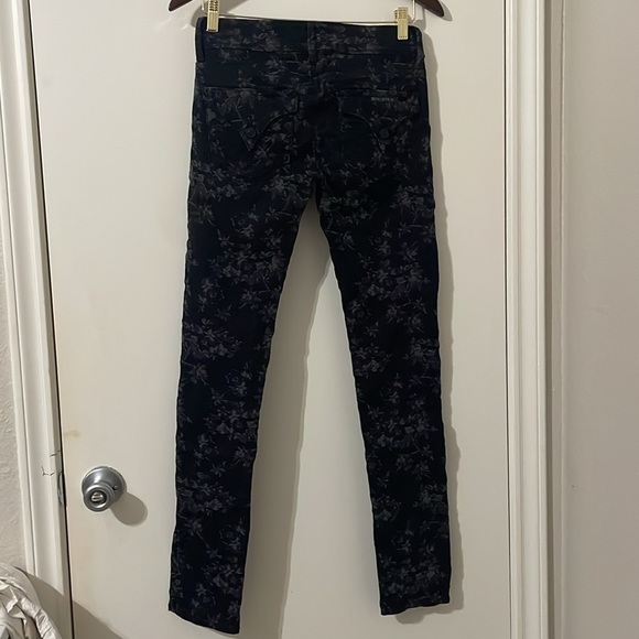 Hudson Collin Skinny Midrise Jeans Size 26 Black with Floral Pattern - Picture 3 of 8